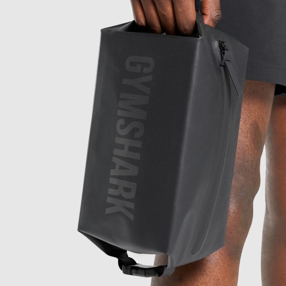 Gymshark Other - NWOT Gymshark toiletry bag